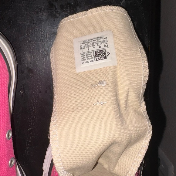 Converse Pink High-Top Sneakers Classic - Picture 4 of 5